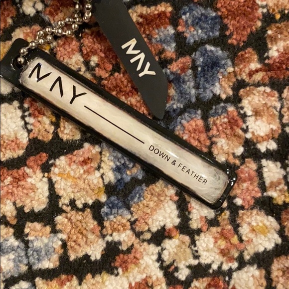 NWT down Andrew Marc puffer vest - Picture 3 of 5